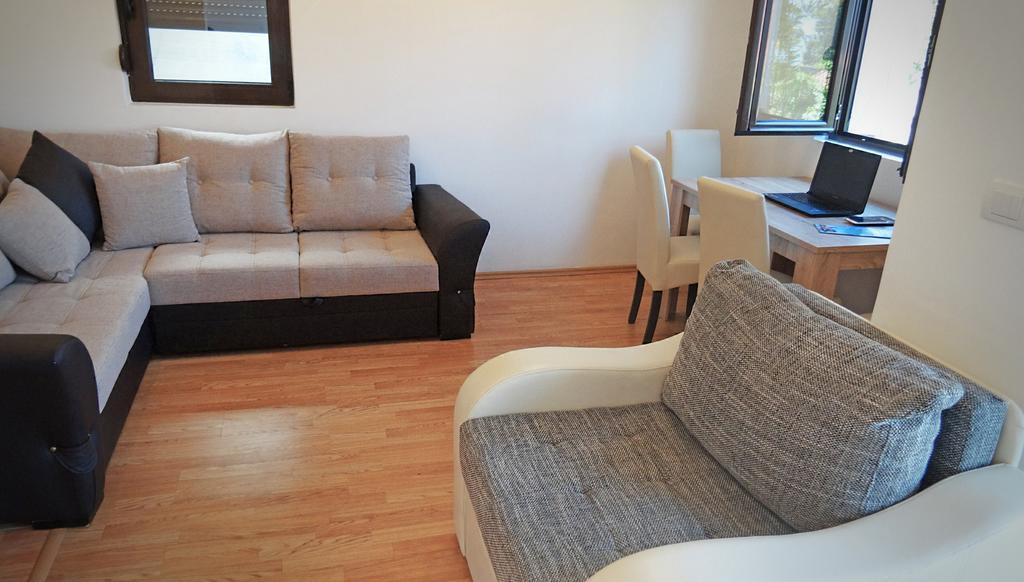 Blue Bay Apartments Krasići Eksteriør bilde